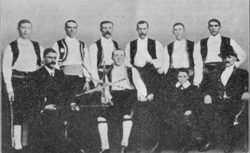 The Earsdon side who performed before the King in 1906 Photo of Earsdon in 1906