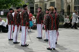 Photo of Grenoside Sword Dancers